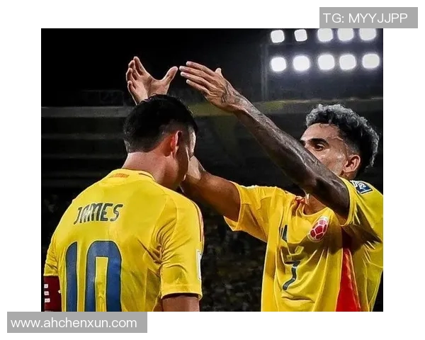 足球明星意外遭粉丝求婚现场感人瞬间引发全场欢呼与感动